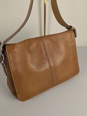 Vintage Coach Soho 9570 Glove Tanned Leather Messenger Bag Camel Tan Y2K
